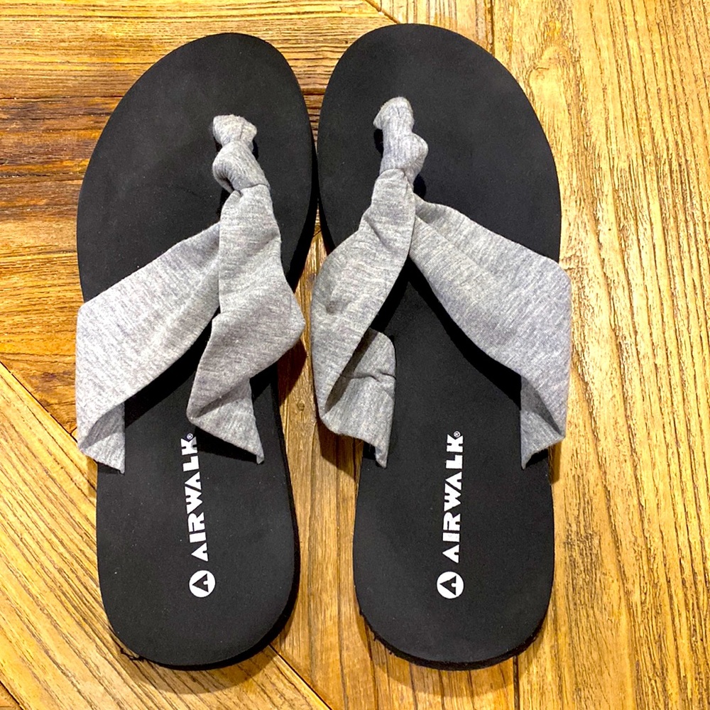 Airwalk Sandals size 10